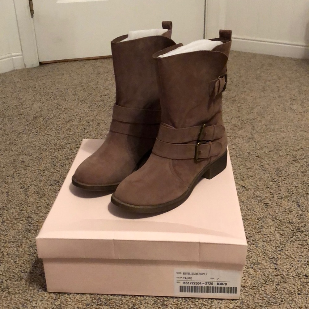 NIB JustFab Selene Booties